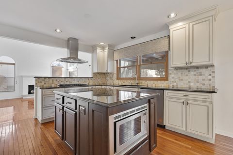 Tiny photo for 5260 Sawhorse Drive, Hoffman Estates, IL 60192 (MLS # 12548676)