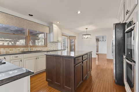 Tiny photo for 5260 Sawhorse Drive, Hoffman Estates, IL 60192 (MLS # 12548676)