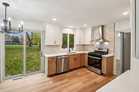 Tiny photo for 123 N Western Avenue, Bartlett, IL 60103 (MLS # 12521539)