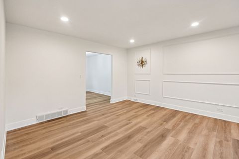 Tiny photo for 123 N Western Avenue, Bartlett, IL 60103 (MLS # 12521539)