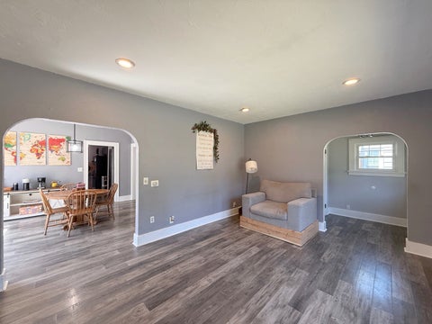 Tiny photo for 1113 E Central Park Avenue, Davenport, IA 52803 (MLS # 12667899)