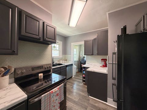 Tiny photo for 1113 E Central Park Avenue, Davenport, IA 52803 (MLS # 12667899)