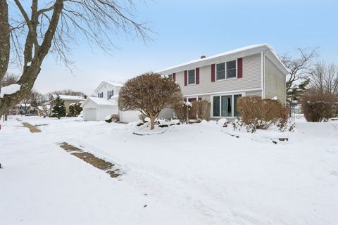 Tiny photo for 690 Dunhill Drive, Buffalo Grove, IL 60089 (MLS # 12531315)