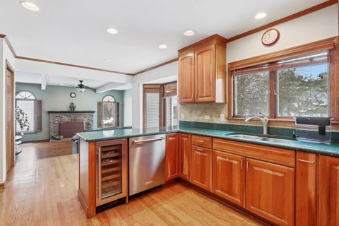 Tiny photo for 690 Dunhill Drive, Buffalo Grove, IL 60089 (MLS # 12531315)