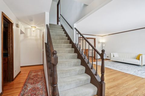 Tiny photo for 690 Dunhill Drive, Buffalo Grove, IL 60089 (MLS # 12531315)