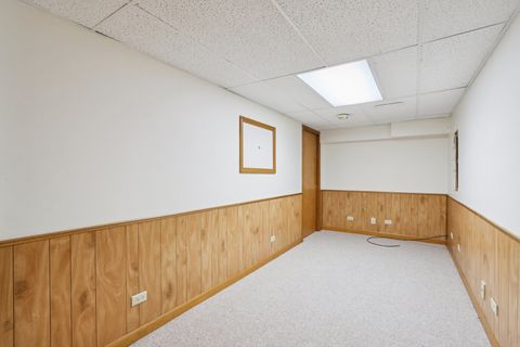 Tiny photo for 690 Dunhill Drive, Buffalo Grove, IL 60089 (MLS # 12531315)