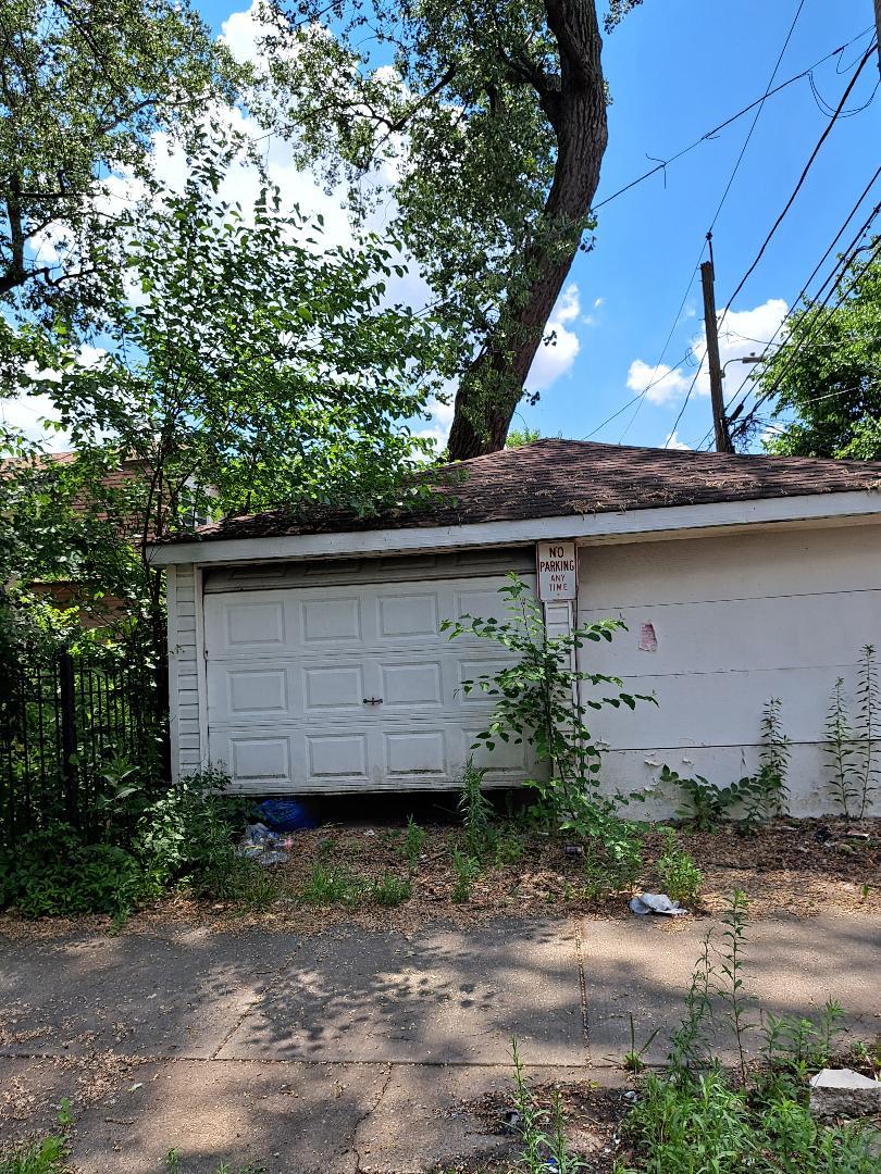 7800 S Peoria Street