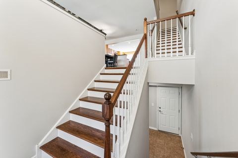 Tiny photo for 464 Valentine Way, Oswego, IL 60543 (MLS # 12585190)