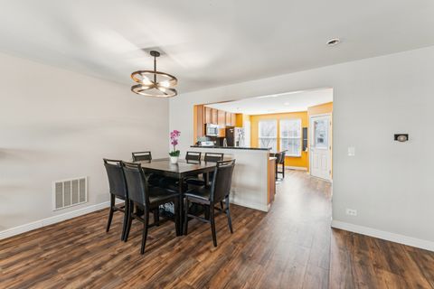 Tiny photo for 464 Valentine Way, Oswego, IL 60543 (MLS # 12585190)