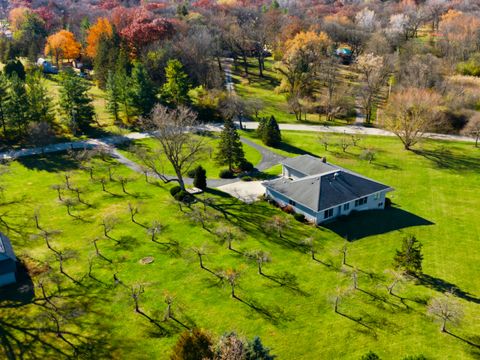 Tiny photo for 195 Clover Hill Lane, North Barrington, IL 60010 (MLS # 12515648)