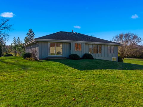 Tiny photo for 195 Clover Hill Lane, North Barrington, IL 60010 (MLS # 12515648)