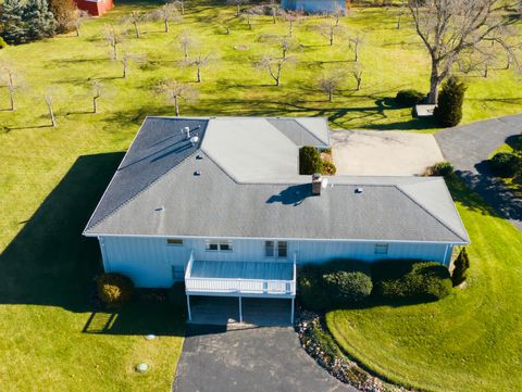 Tiny photo for 195 Clover Hill Lane, North Barrington, IL 60010 (MLS # 12515648)