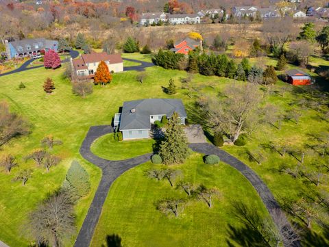 Tiny photo for 195 Clover Hill Lane, North Barrington, IL 60010 (MLS # 12515648)