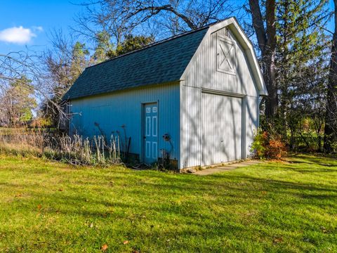 Tiny photo for 195 Clover Hill Lane, North Barrington, IL 60010 (MLS # 12515648)