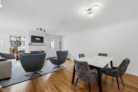 Tiny photo for 2659 N WAYNE Avenue #B, Chicago, IL 60614 (MLS # 12711205)