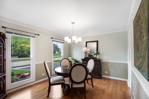 Tiny photo for 610 Fontana Place, Mundelein, IL 60060 (MLS # 12679629)