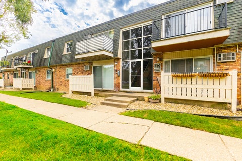 Photo of 9994 S 84th Terrace #2-310, Palos Hills, IL 60465 (MLS # 12769344)