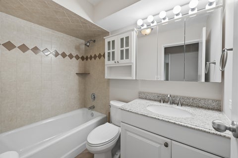 Tiny photo for 9332 Landings Lane #506, Des Plaines, IL 60016 (MLS # 12712977)