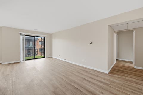 Tiny photo for 9332 Landings Lane #506, Des Plaines, IL 60016 (MLS # 12712977)