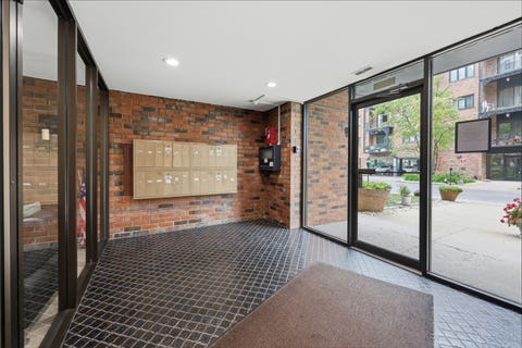 Tiny photo for 9332 Landings Lane #506, Des Plaines, IL 60016 (MLS # 12712977)