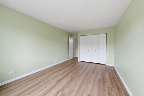 Tiny photo for 9332 Landings Lane #506, Des Plaines, IL 60016 (MLS # 12712977)
