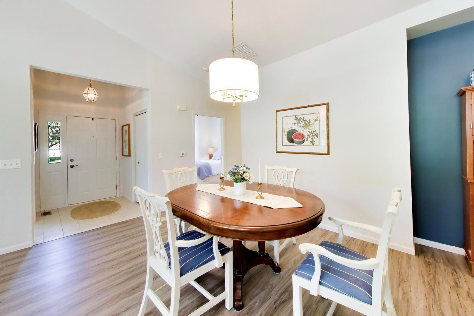 1450 W Ludington Circle
