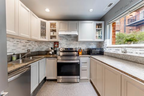 Tiny photo for 5400 S Hyde Park Boulevard #2C, Chicago, IL 60615 (MLS # 12515300)