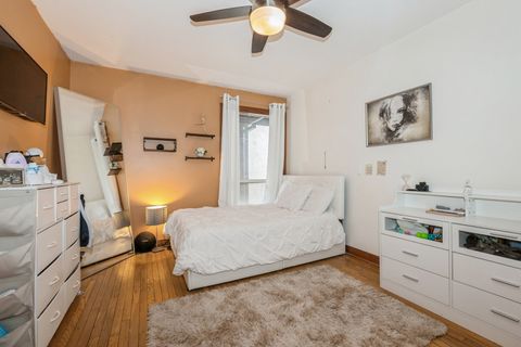 Tiny photo for 5400 S Hyde Park Boulevard #2C, Chicago, IL 60615 (MLS # 12515300)