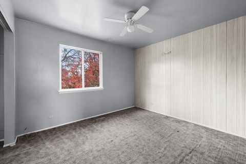 Tiny photo for 2 Oakmont Court, Streamwood, IL 60107 (MLS # 12513101)