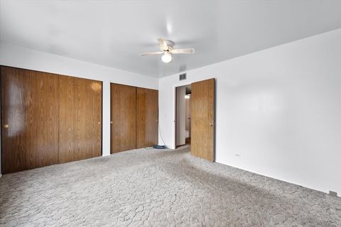 Tiny photo for 2 Oakmont Court, Streamwood, IL 60107 (MLS # 12513101)