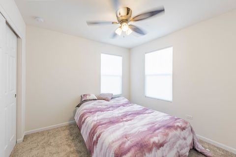 Tiny photo for 1050 E Oakton Street, Des Plaines, IL 60018 (MLS # 12507916)