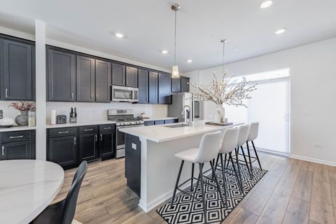 Tiny photo for 1050 E Oakton Street, Des Plaines, IL 60018 (MLS # 12507916)