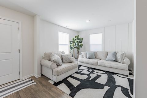 Tiny photo for 1050 E Oakton Street, Des Plaines, IL 60018 (MLS # 12507916)