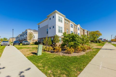 Tiny photo for 1050 E Oakton Street, Des Plaines, IL 60018 (MLS # 12507916)