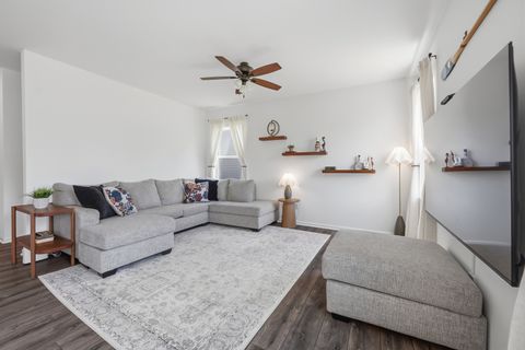 Tiny photo for 1313 Marston Street, South Elgin, IL 60177 (MLS # 12684519)