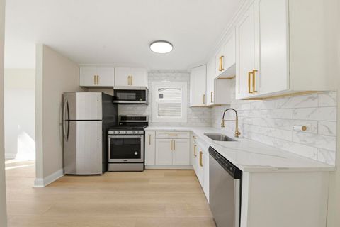 Tiny photo for 1543 Highland Avenue, Glendale Heights, IL 60139 (MLS # 12612813)