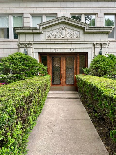 Tiny photo for 1234 E Madison Park Avenue #3W, Chicago, IL 60615 (MLS # 12465550)