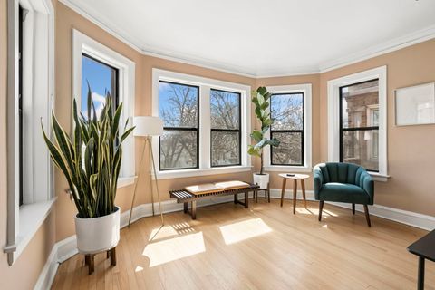 Tiny photo for 2530 W Winnemac Avenue #3W, Chicago, IL 60625 (MLS # 12557714)