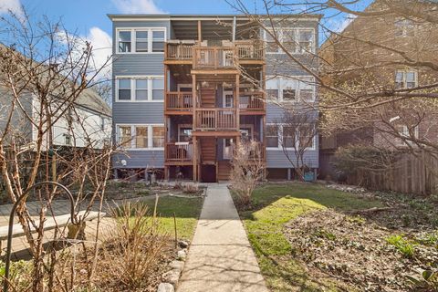Tiny photo for 2530 W Winnemac Avenue #3W, Chicago, IL 60625 (MLS # 12557714)