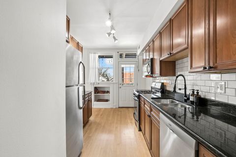 Tiny photo for 2530 W Winnemac Avenue #3W, Chicago, IL 60625 (MLS # 12557714)