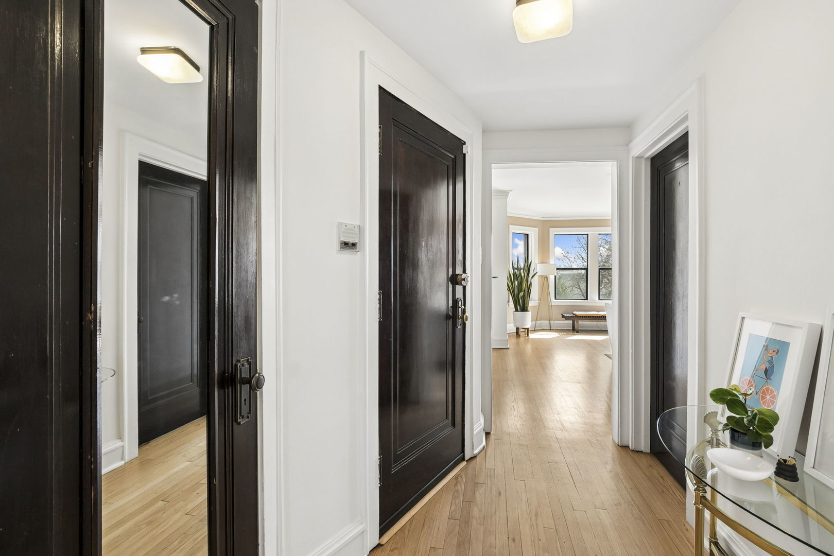 2530 W Winnemac Avenue 3W