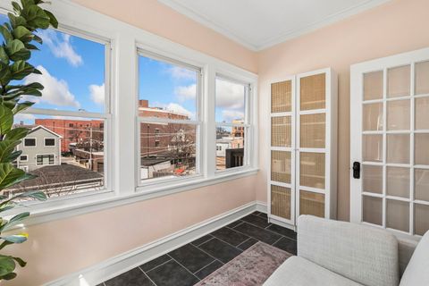 Tiny photo for 2530 W Winnemac Avenue #3W, Chicago, IL 60625 (MLS # 12557714)