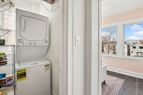 Tiny photo for 2530 W Winnemac Avenue #3W, Chicago, IL 60625 (MLS # 12557714)