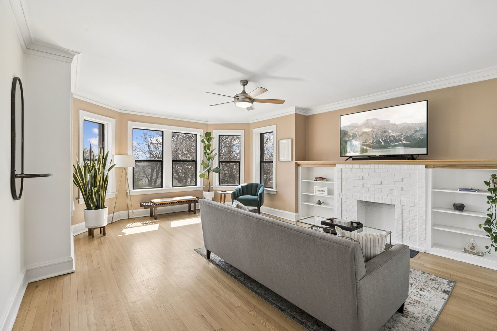 2530 W Winnemac Avenue 3W