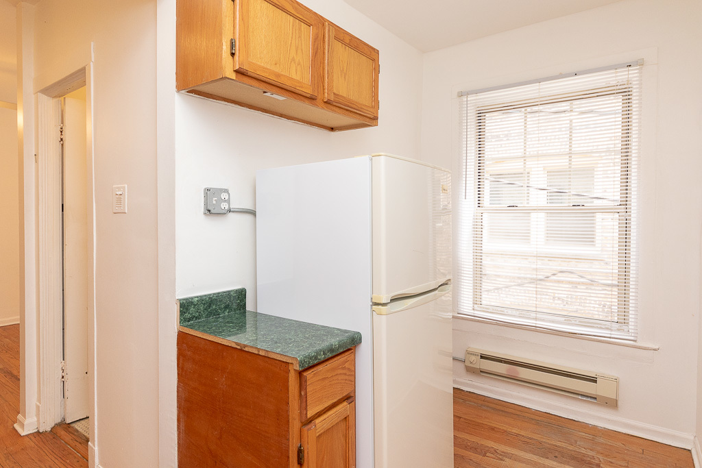 3261 W Wrightwood Avenue 1M