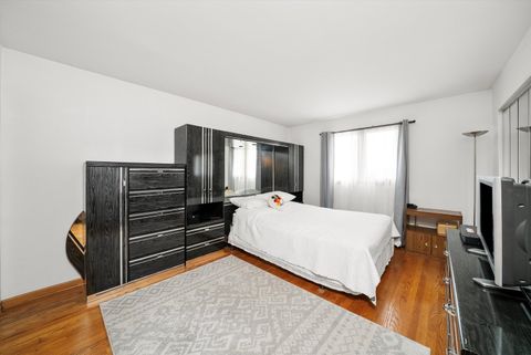 Tiny photo for 7542 Mason Avenue, Burbank, IL 60459 (MLS # 12447593)