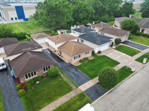 Tiny photo for 7542 Mason Avenue, Burbank, IL 60459 (MLS # 12447593)