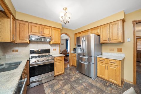 Tiny photo for 7542 Mason Avenue, Burbank, IL 60459 (MLS # 12447593)