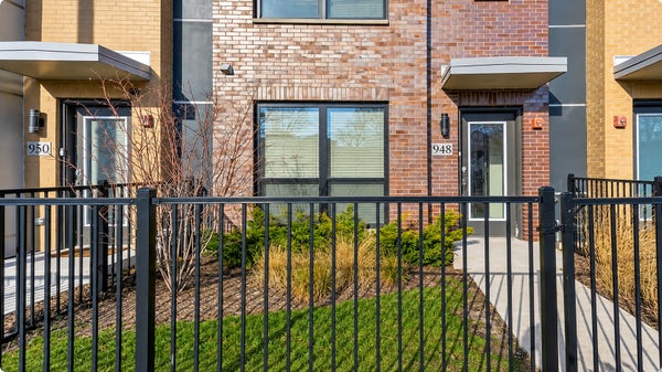 948 MADISON ST # 3-2, OAK PARK, IL 60302 - Image bd10aabf593be467067e54fb92dba2ee/1714181441