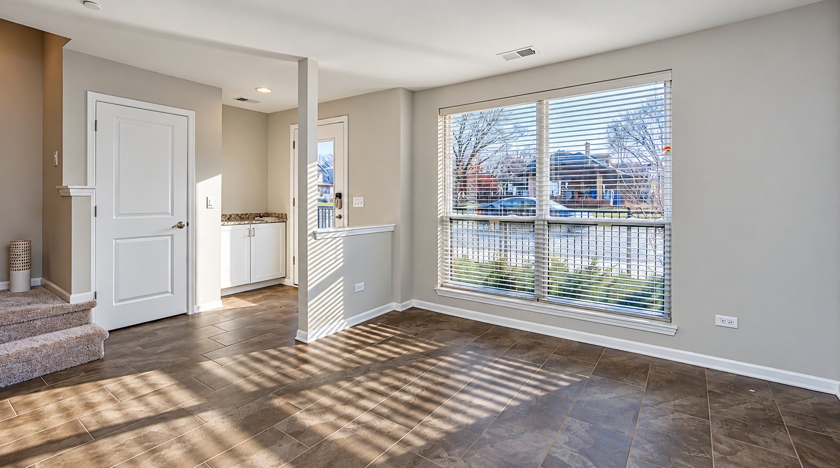 948 Madison Street 3-2